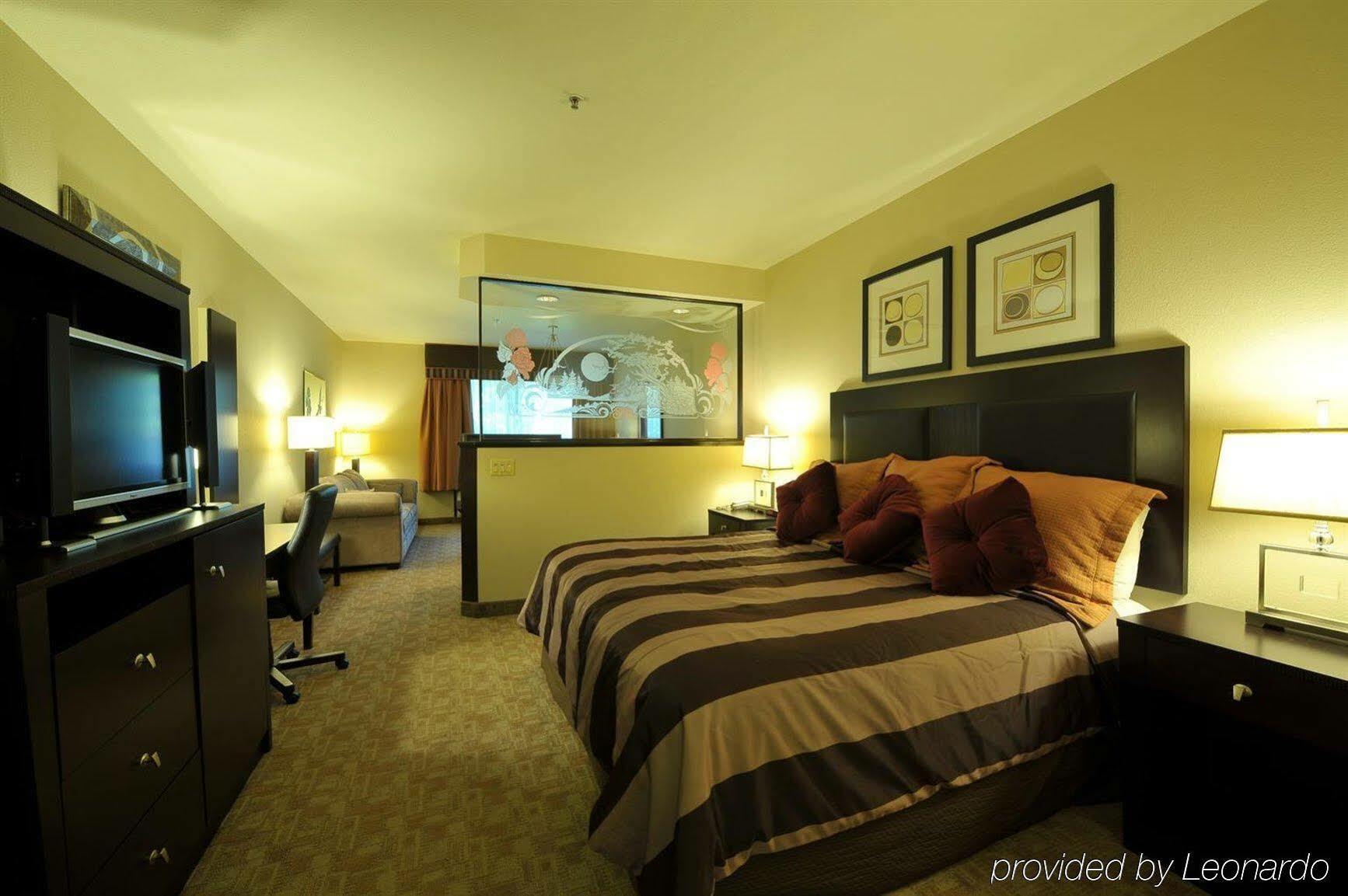 Sojourn Suites Portland Airport Buitenkant foto